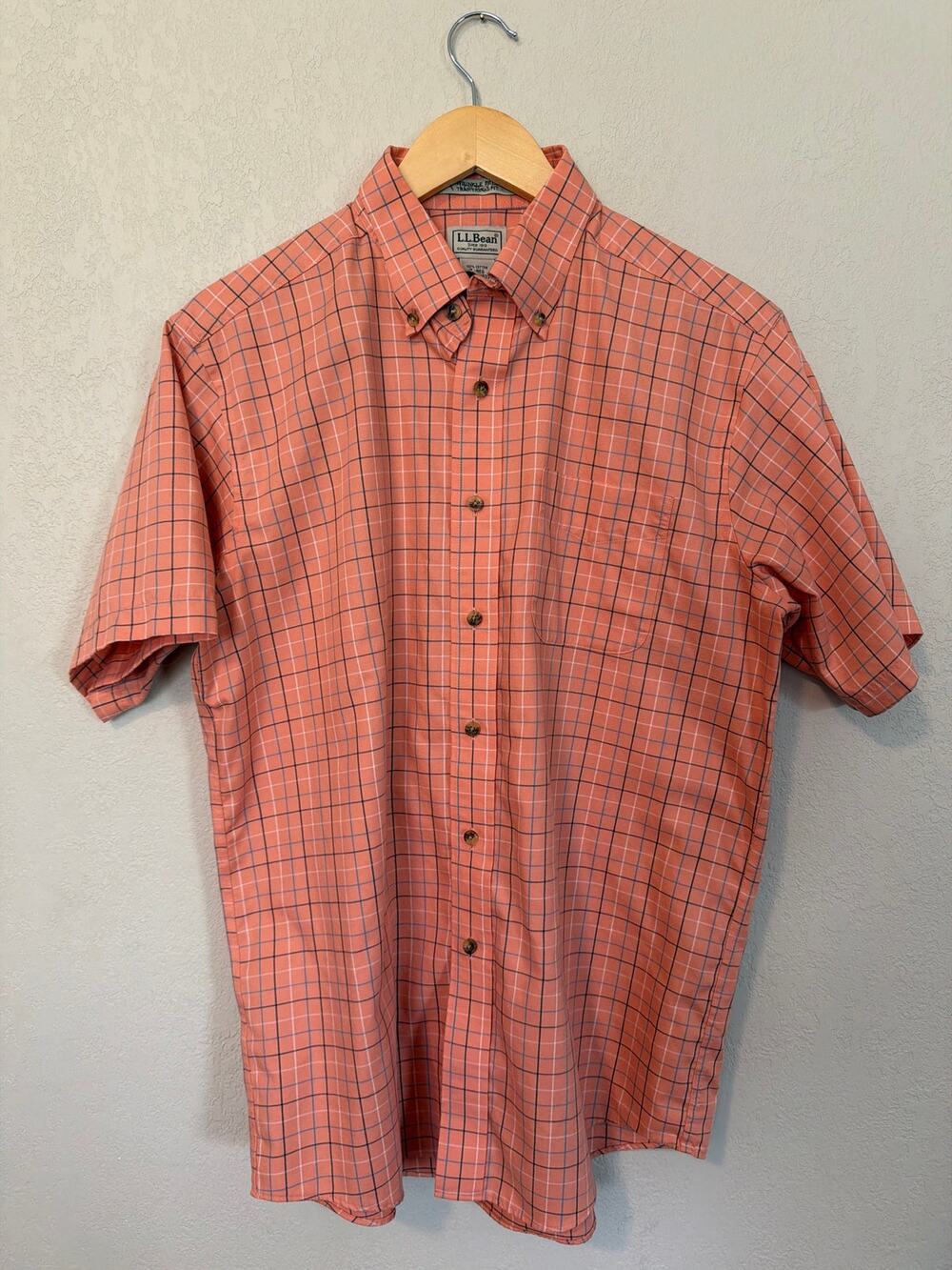 L.L.Bean Men’s button down shirt wrinkle-free traditional fit coral/orange SZ M